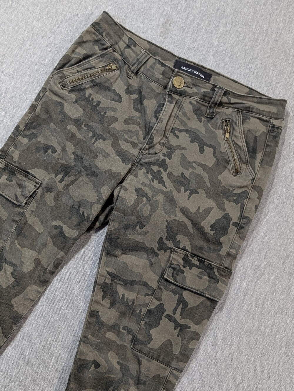 Ashley Mason Army Camo Cargo Pants Women's 7/28 Green